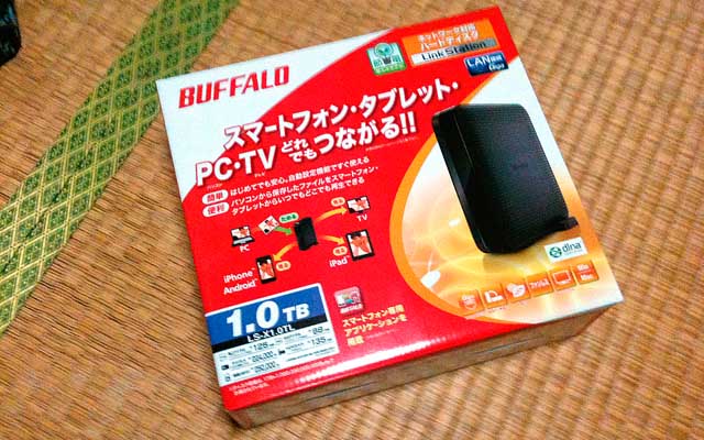 我が家で動いているNASは、2011年10月13日購入…10年以上前だったかーっ!ヽ(^.^;)丿いや、そりゃ…色々古くなっててもおかしくのいけど…(^_^;)尚、お写真は再保存し直しております(^_^;)当時の日記中の写真は当時のままです(^_^;)