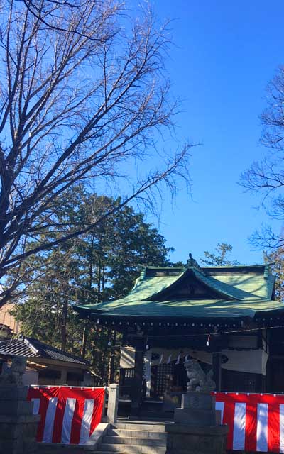 ちょっと悪あがきで歩く…神社などは明日に向けての準備中か?(^_^;)と、こんなあほ空なのに、この後、雪が降るとは思わなかったヽ(^.^;)丿ちょっとだったけどw